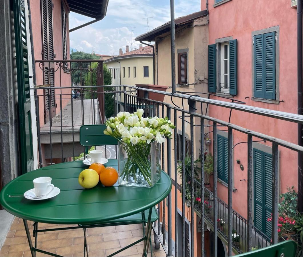 La Casa Di Cate Apartment Sarnico Bagian luar foto